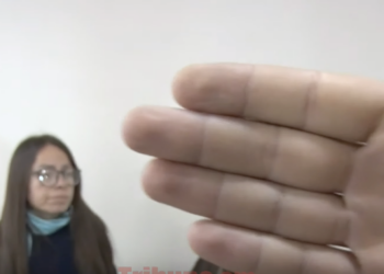 Զզվում եմ սաղիցդ, մա՛րդ չեք. բուռն էմոցիաներ՝ դատարանում. լրագրողին խոչընդոտում են. տեսանյութ