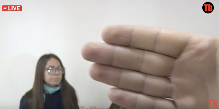 Զզվում եմ սաղիցդ, մա՛րդ չեք. բուռն էմոցիաներ՝ դատարանում. լրագրողին խոչընդոտում են. տեսանյութ