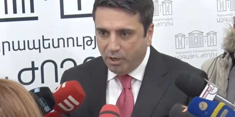 Ձեզ ոչ մեկ պադյեզդներում չի ծեծել. Ալեն Սիմոնյանի վեճը. տեսանյութ