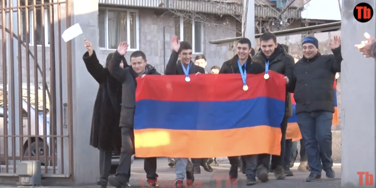 11 մեդալ են նվաճել ֆիզմաթ դպրոցի սաները միջազգային օլիմպիադայում. տեսանյութ