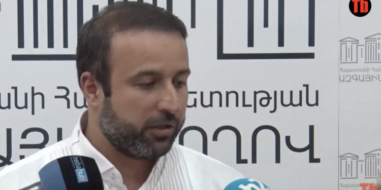 Փաշինյանի սև ցուցակում չկամ, որևէ ծեծկռտուք չի եղել, հատկապես, նրա ներկայությամբ. տեսանյութ