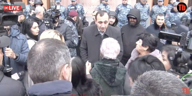 Առևտրականները կրկին կառավարության դիմաց են. ՈւՂԻՂ