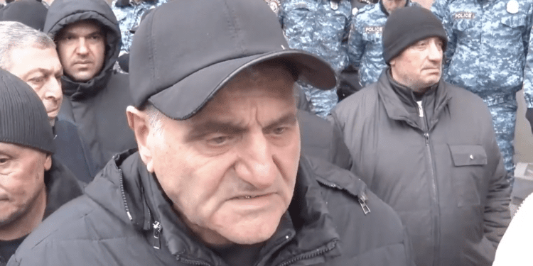 Դամաշնիկներ եմ վաճառում, մեր միջոցով ուզում են հանցագո՞րծ բռնեն, թող տամոժնիկները ստուգեն. տեսանյութ