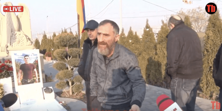 Չեմ կարում քֆուր տամ՝ անիծեմ՝ իրանց սաղի թուլեքը սնարյադը ընկնի՝ կտրտվեն, լացելու տեղ չունենան. տեսանյութ