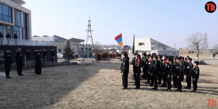 Զարկեցիները նշում են Հայոց բանակի օրը