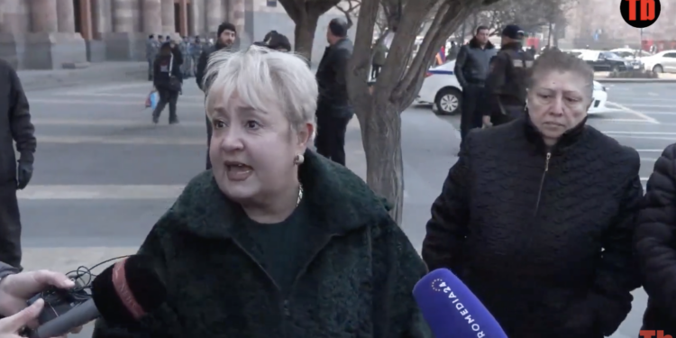 Դեղն ու հացը պարտքով են առնում արդեն մեր ժողովուրդը, էնքան են անում թողնենք գնա՞նք. տեսանյութ