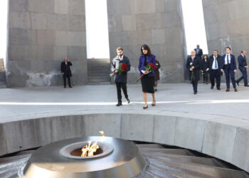 Վրաստանի ԱԳ նախարարն այցելել է Հայոց ցեղասպանության հուշահամալիր