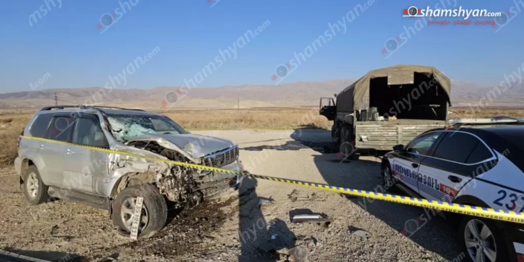 Արարատում բախվել են «Toyota»-ն և ՊՆ-ի «KamAZ»-ը. կան տուժածներ