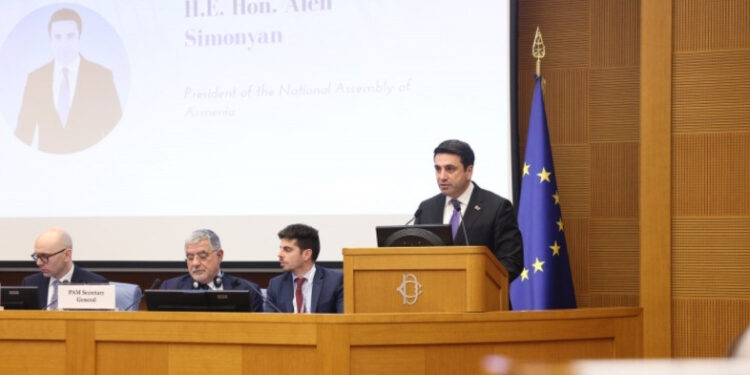 «Հայաստանը կանգնած է հումանիտար և անվտանգային լուրջ խնդիրների առջև». ՀՀ ԱԺ նախագահը՝ Միջերկրածովյան ԽՎ նիստում