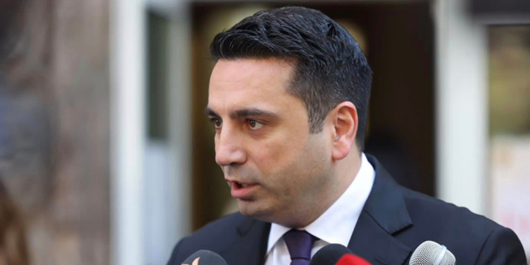 «Ադրբեջանը երրորդ ամիսն է՝ չի պատասխանել մեր առաջարկին, միգուցե Ադրբեջան-ՌԴ դաշնակցային հարաբերությունների սրման պատճառով է այդպես». Սիմոնյան