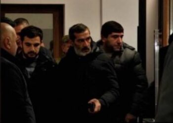 Փակ հանդիպումից հետո իշխանությունը գործի է անցել. «Հրապարակ»