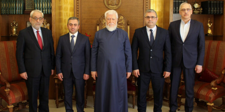 ՀՅԴ ներկայացուցիչներն ու Արամ Ա-ն քննարկել են Հայոց ցեղասպանության հարցի մասին հնչող հայտարարությունները