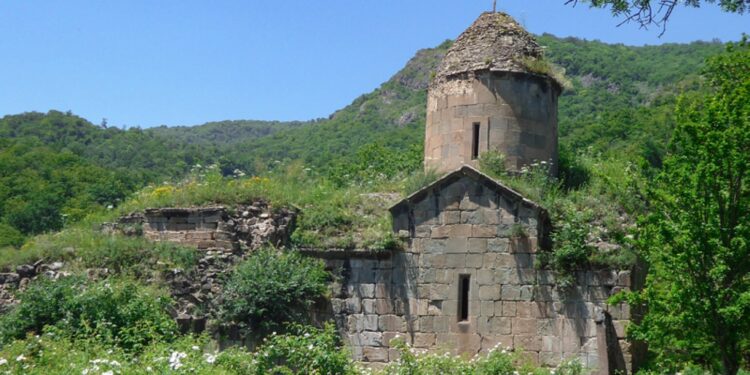 Առաքելոց վանական համալիրը և գյուղատեղին ընդգրկվել են Եվրոպայի 14 ամենավտանգված ժառանգության վայրերի կարճ ցանկում