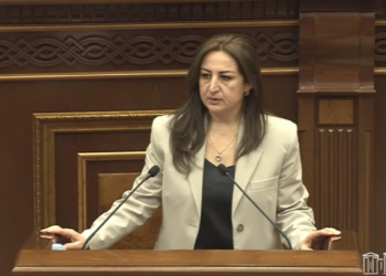 Արմինե Խերանյանը երդմամբ ստանձնեց պատգամավորական լիազորությունները