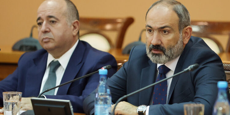 «Նիկոլ Փաշինյանին 2020 թվականի օգոստոսի 14-ին գրել էի, որ սեպտեմբերի վերջ պատերազմ է սկսելու. փաստը կա». Արշակ Կարապետյան