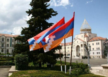 Սույն պարոնը կարո՞ղ է հանկարծ հիշի, թե ովքեր են Արցախը ճանաչել Ադրբեջանի կազմում, ովքեր են բացարձակապես մենակ թողել մաքառող արցախցիներին․ «Հանուն Արցախի Միավորում»-ն արձագանքել է Ալեն Սիմոնյանին