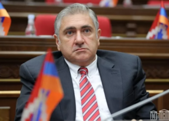 «Աշխարհում ու մեր տարածաշրջանում շատ լուրջ գործընթացներ են սկսվում, այնպես որ, մի շտապեք Արցախի հարցը փակված համարել». Արթուր Խաչատրյան