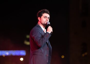 Էրիկ Կարապետյանի «Ոչ ավել, ոչ պակաս» երգը ռուսական ալիքի եթերում ներկայացվել է որպես ադրբեջանական. երգիչը դիմել է դատարան