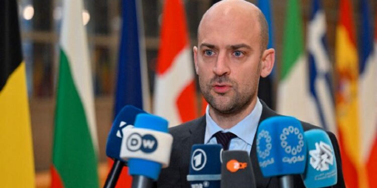 Ֆրանսիայի արտգործնախարարը դեմ է Ռուսաստանի վերադարձին G8 ձևաչափով