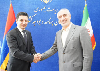 Դեսպան Հակոբյանը և Իրանի նախագահի տեղակալը քննարկել են ճանապարհատրանսպորտային, էներգետիկ բնագավառներին առնչվող հարցեր