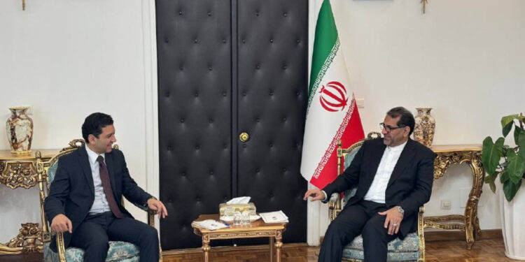 Իրանում ՀՀ դեսպանն Իրանի առաջին փոխնախագահի հետ քննարկել է տարածաշրջանային և միջազգային վերջին զարգացումները