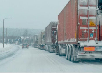 Լարսը փակվել է բեռնատարների համար