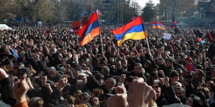 Առաջիկայում ներքաղաքական լուրջ զարգացումներ, եթե չասվի՝ ցնցումներ են սպասվում. «Փաստ»