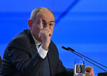 Փաշինյանի գործոնն այլևս ի վիճակի չէ երկրում տրամադրություն փոխել. «Փաստ»