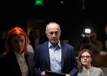 Փաշինյանի խուճապը, Քոչարյանի մեկնարկը․ «Հրապարակ»