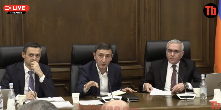 Հարկերի դեմ բողոքը հասավ ԱԺ. տնտեսվարողներն ԱԺ-ում են. ՈւՂԻՂ