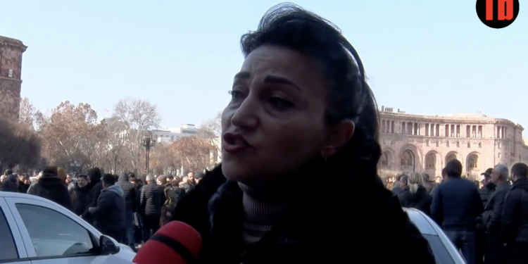 Նիկոլին իր փտած խունտայով պիտի հեռացնենք, առաջ սիրում, խոնարհվում էր, հիմա քերում ա. տեսանյութ