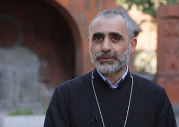 Ինչո՞ւ չենք ընդունում, որ սխալվել ենք՝ բոլորին մեղադրելու փոխարեն, ինչո՞ւ ներողություն չենք խնդրում