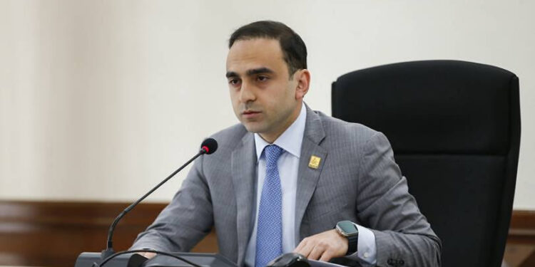 Ավինյանն իր աջակցությունն է հայտնել վարորդներին