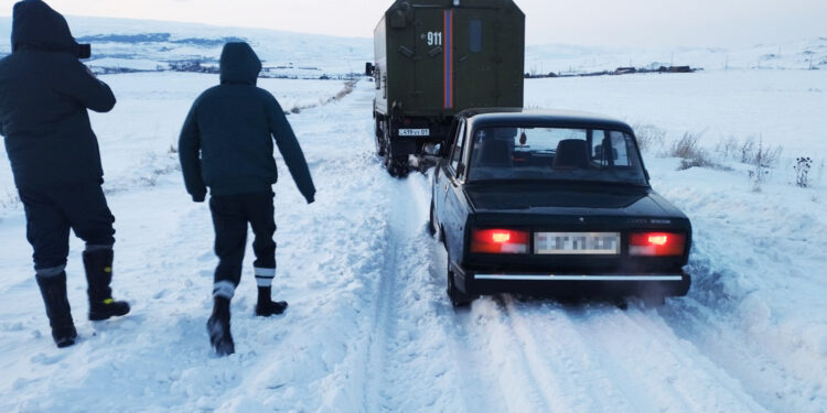 ՀՀ-ում կան փակ ճանապարհներ․ ոստիկաններն ու փրկարարները իրականացնում են ուժեղացված ծառայություն