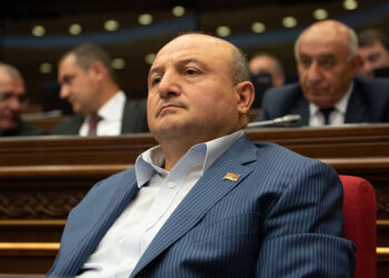 Ապօրինի զենք կրելու ու պահելու կասկածանքով են ձերբակալել Վարդան Ղուկասյանին
