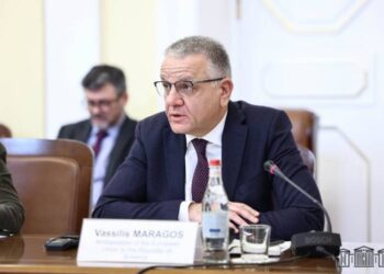 Պաշտոնական միջոցառումների համար փողը խնայում են, հաճույքների համար՝ ոչ․ «Հրապարակ»