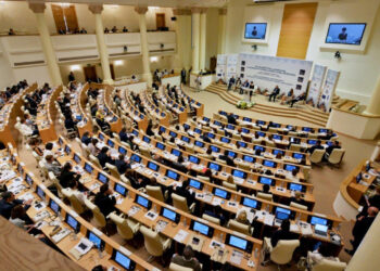 Վրաստանի խորհրդարանը դադարեցրել է ընտրությունների արդյունքները չճանաչող 49 ընդդիմադիր պատգամավորի լիազորությունները