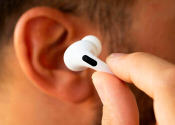 «Սահմանափակեք ականջակալների օգտագործումը մինչև 60 րոպե». ԵՊԲՀ ռեկտոր