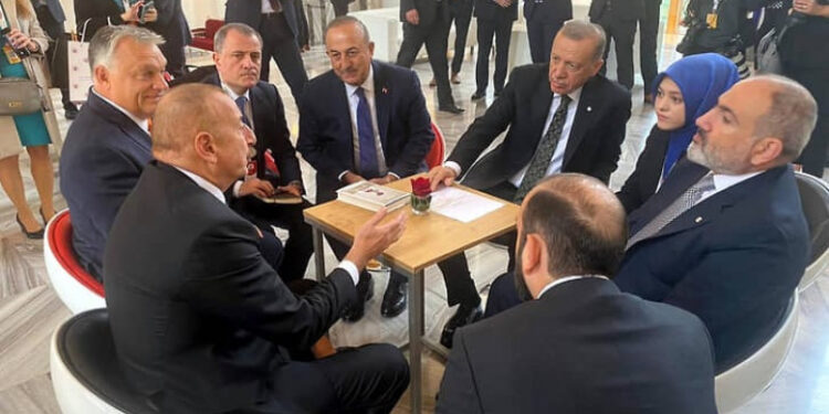 Այսօրվա քպական իշխանությունները սպասարկում են Արևմուտքի հակառուսական շահերը, ինչն էլ հանգեցնում է թուրքադրբեջանական տանդեմի դիրքերի ամրապնդմանը Հարավային Կովկասում. «Փաստ»