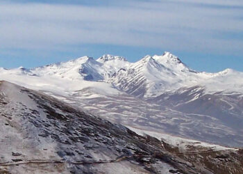 Արագած լեռան գագաթին տեղի է ունեցել ձնահյուս. արշավախմբի 1 անդամ կորել է