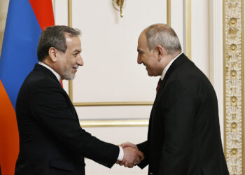 «Հայաստանի և Իրանի միջև հարաբերությունները հիմնված են բնական շահերի վրա». Փաշինյանը՝ Արաղչիին