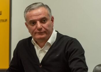 «Վերջին շրջանում ստեղծված ցանկացած «նոր ուժի» կափարիչը բարձրացնում ես՝ տակից կամ նոր Սահակաշվիլի է երևում, կամ նոր Զելենսկի, կամ էլ նոր՝ ավելի վատ Նիկոլ». Արտակ Զաքարյան