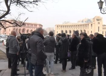 Գործադուլ. առևտրականները Փաշինյանի փափուկ բարձը չեն վերցրել. ՈՒՂԻՂ