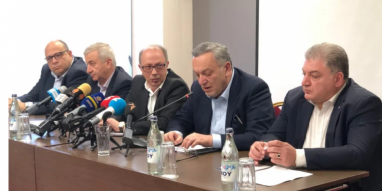 Նիկոլ Փաշինյանի վարչախումբը մանդատ չունի հայ ժողովրդի ապագան կանխորոշելու, հայկական Արցախի թեման մոռացության տալու համար. դիվանագետների խորհուրդ