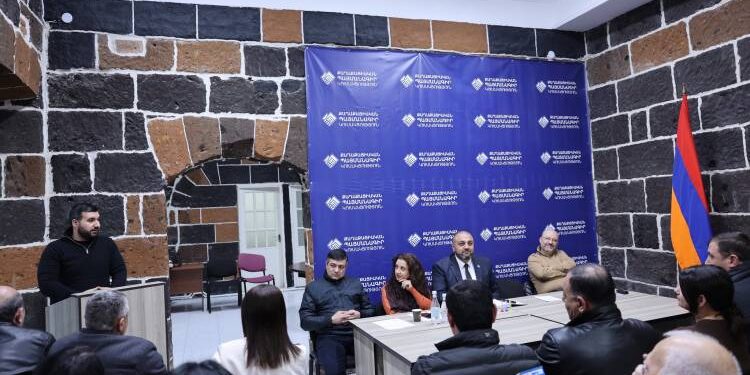 Փաշինյանը սպառնացել է, ոտով-գլխով պատասխան են տալու. «Հրապարակ»