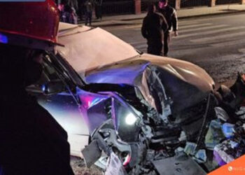 Կապանում մեքենան դուրս է եկել ճանապարհի երթևեկելի հատվածից և բախվել խանութի պատին․ կա տուժած