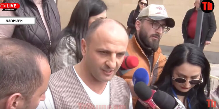 22։00֊ին ծափ ենք տալու, շամպանսկին բացենք ու շնորհավորենք իրար. տեսանյութ