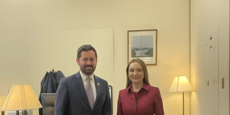 Լիլիթ Մակունցն ԱՄՆ կոնգրեսականին ներկայացրել է Հայաստան-Ադրբեջան խաղաղության գործընթացը