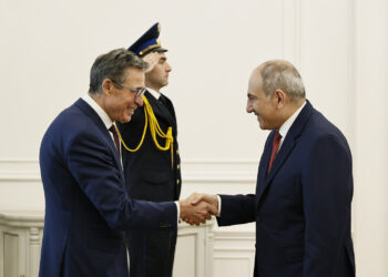 Փաշինյանը ՆԱՏՕ-ի նախկին գլխավոր քարտուղարի հետ քննարկել է տարածաշրջանային զարգացումները