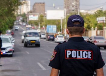 Վարչական արձանագրություն չկազմելու համար պարեկներին կաշառք առաջարկած 40-ամյա տղամարդը ձերբակալվել է